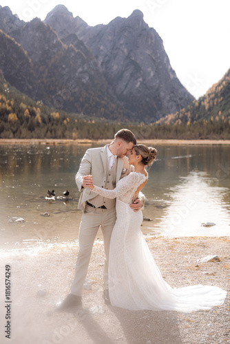 Hochzeitspaar bei den Drei Zinnen