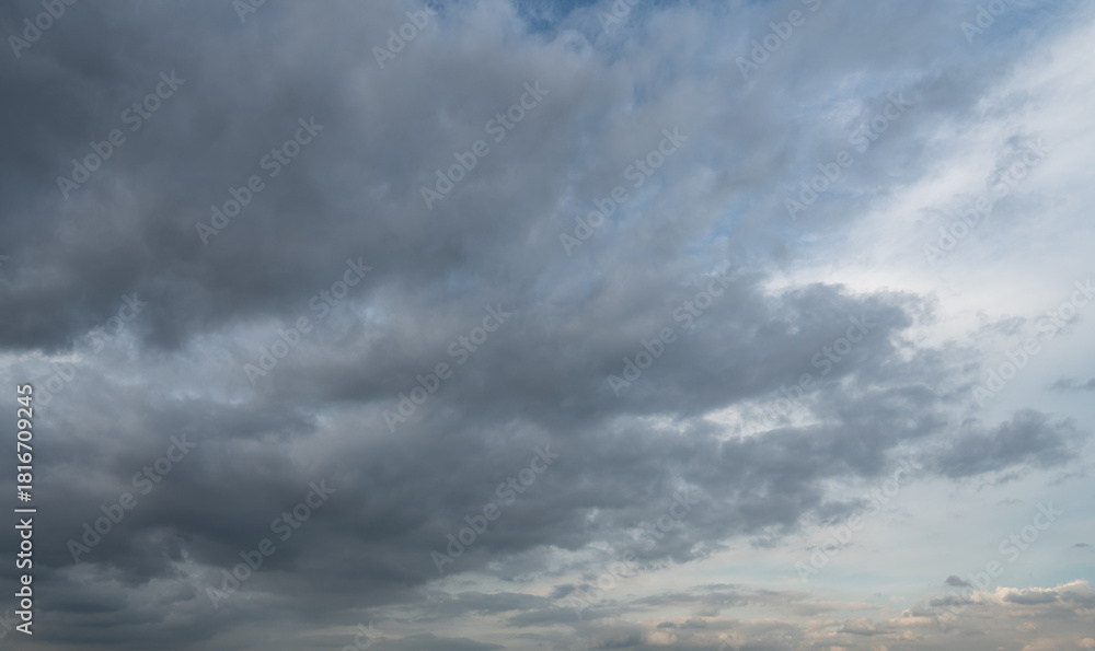 Fototapeta premium Dark storm clouds over horizon