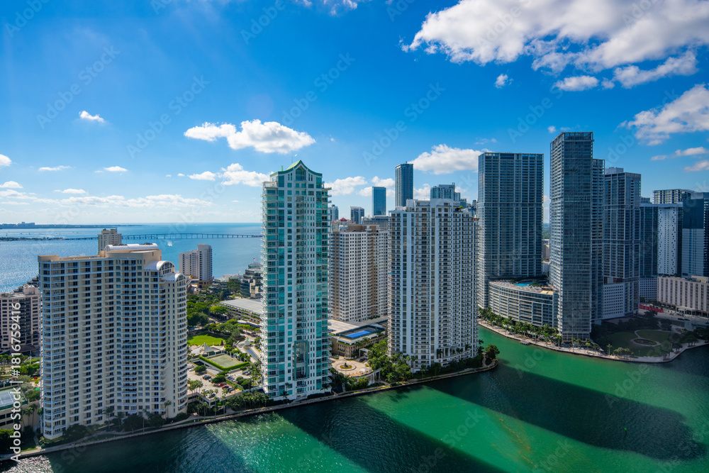 Obraz premium Highrise architecture at Downtown Brickell Miami and Brickell Key