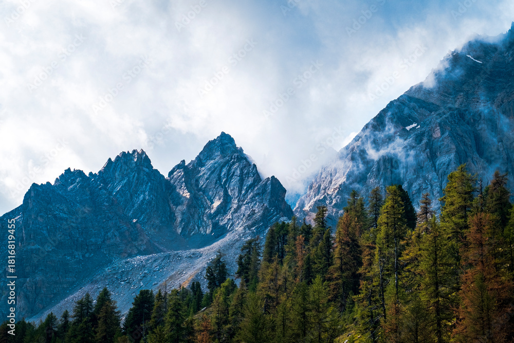 Fototapeta premium Pics de la Font Sancte, Ceillac, Queyras, Alpes, France