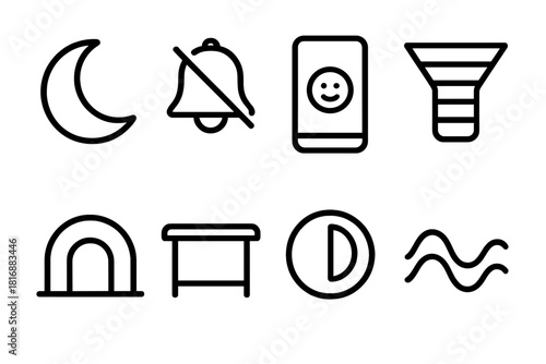 Focus Mode Icons. Low-Distraction Digital Use linear icon set: do-not-disturb moon, muted notifications, calm screen icon, distraction filter, soft light arc, clear desk line
