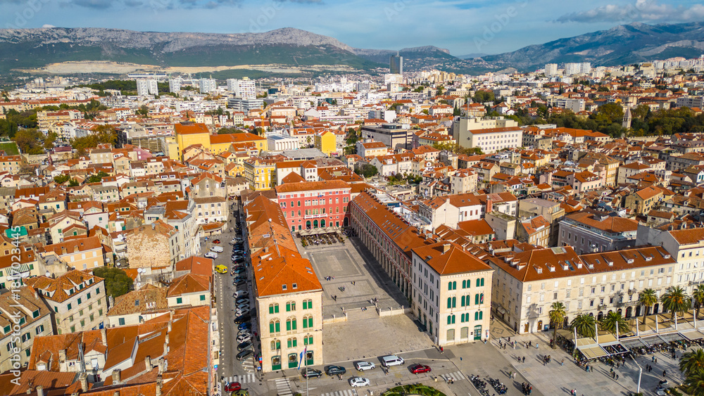 Fototapeta premium Historic Split Cityscape