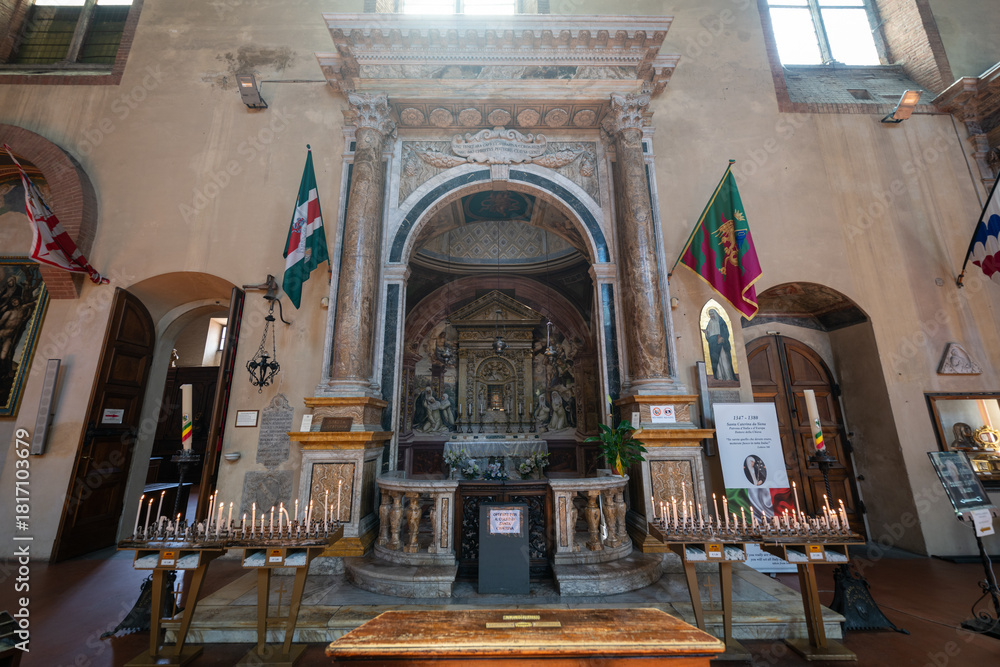 Obraz premium Basilica Cateriniana San Domenico Interior - Siena, Italy