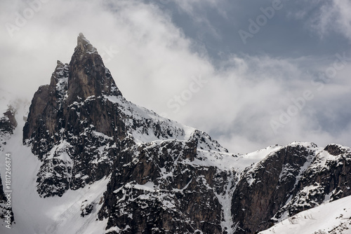 Fototapeta Naklejka Na Ścianę i Meble -  Mountain peaks near Morskie Oko Lake in Poland at Winter. Tatras range