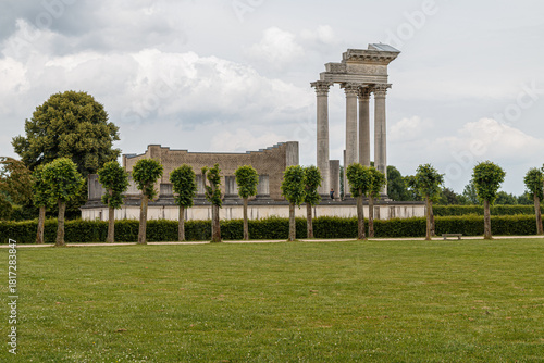 A old roman building