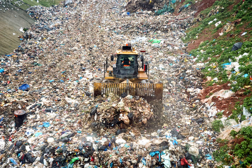 centre d'enfouissement de déchets non recyclables et non valorisés, en France.