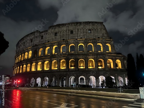 Photography colosseum at night