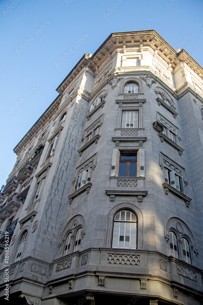 Fototapeta premium facade of the old building