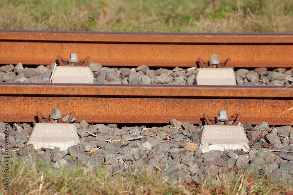 Obraz premium Eisenbahnschienen und Schwellen, Deutschland