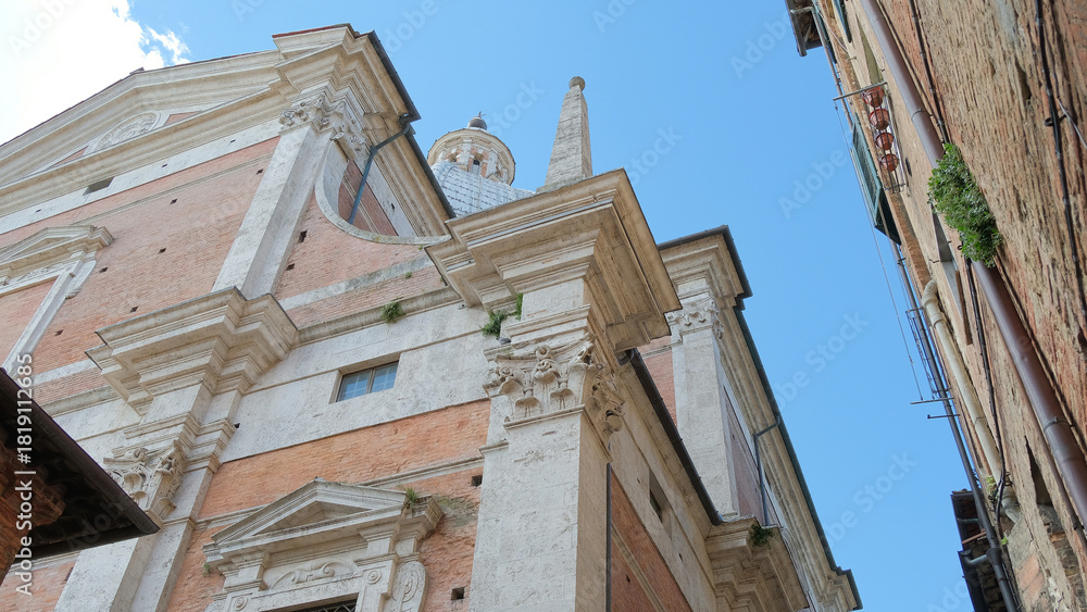 Obraz premium La chiesa di Santa Maria in Provenzano a Siena, Toscana, Italia.