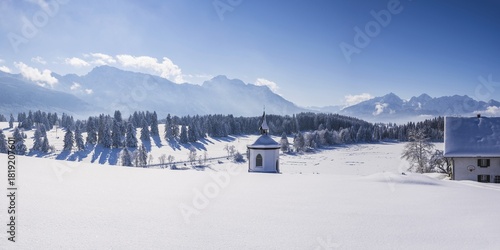Chapel at Hegratsrieder See, near Füssen, Ostallgäu, Allgäu, Bavaria, Germany