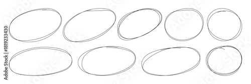 Messy round scribble circle. Charcoal pen round ovals. Hand drawn doodle grunge circle highlights. Ellipses pencil doodle style set. 
