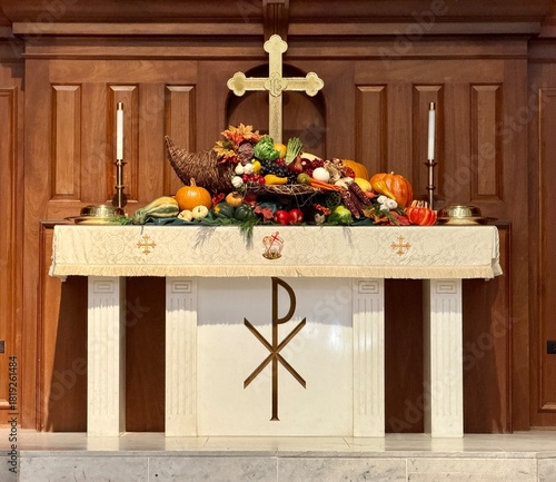 Obraz na plátne An altar chancel area of a Christian church with a cross and a Thanksgiving arra