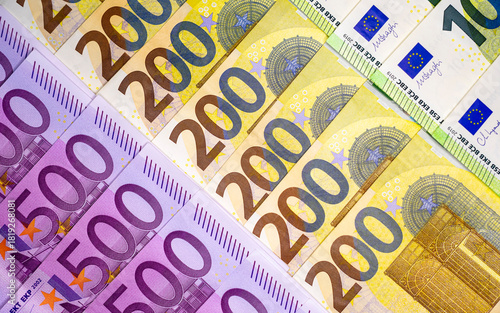 500, 200 and 100 euro banknotes