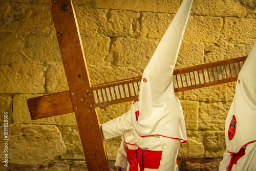 JUEVES SANTO PROCESIÓN SEMANA SANTA SALAMANCA 2025 REAL COFRADÍA PENITENCIAL DEL CRISTO YACENTE DE LA MISERICORDIA Y DE LA AGONÍA REDENTORA