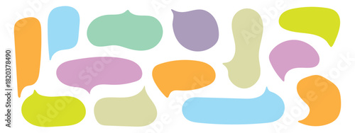 Hand drawn kid's style pencil dialog balloon, various text clouds icon vector. Charcoal doodle comic empty grunge chalk speech bubbles symbol. vector illustration.