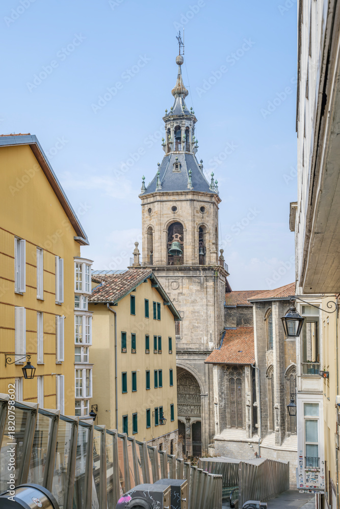 Obraz premium Church of San Miguel Arcangel Historic Tower Vitoria Gasteiz, Spain