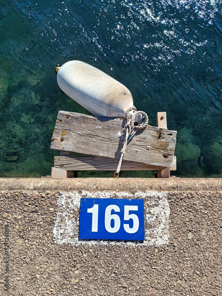 Fototapeta premium Place au port - anneau