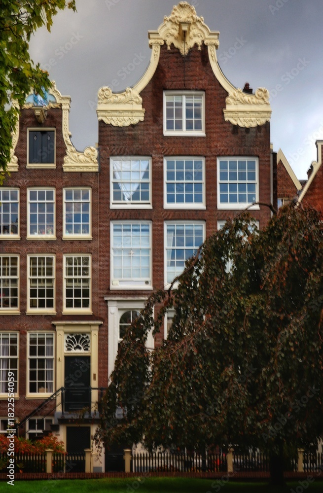 Fototapeta premium historic building in the city of london