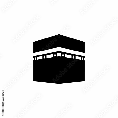 Vector silhouette of the Kaaba in Mecca, for Ramadan and Eid concept design