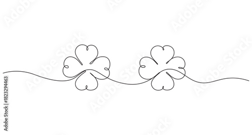 single line art drawing Four Leaf Clover Icon, Four leaf clover continuous line drawing for luck,
