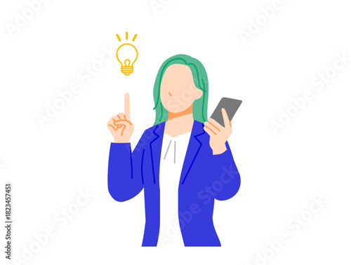 スーツのビジネスウーマンがスマホで解決策を思いつくイラスト。フラットデザイン
