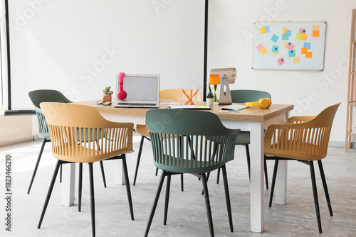 Modern office meeting room ...