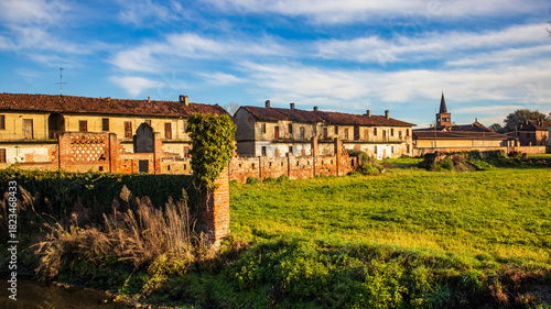 San Giuliano Milanese, Viboldone, periferia sud Milano