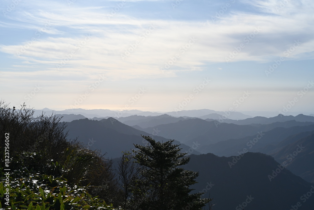 Obraz premium Mountain Range View from UFO Line Shikoku