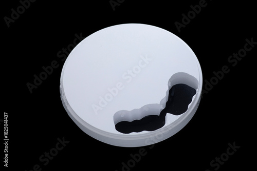 Zirconia dentures and zirconia block