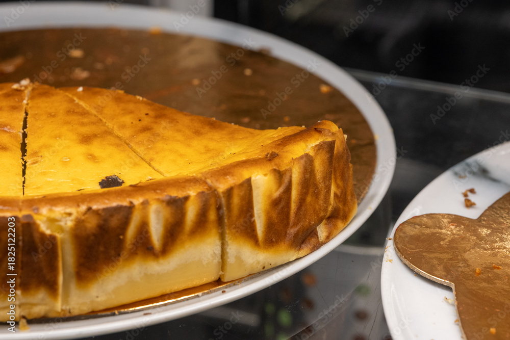 Fototapeta premium Close-Up of San Sebastian Cheesecake 