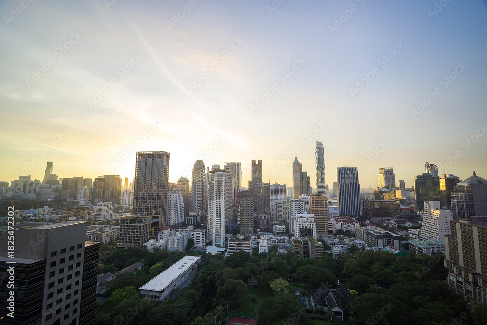 Fototapeta premium Modern city of Bangkok, Thailand and Suan Lum Lumpini Park