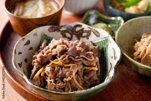 牛肉のしぐれ煮