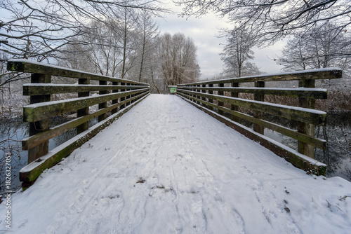 Zima nad rzeką Supraśl, Puszcza Knyszyńska, Podlasie