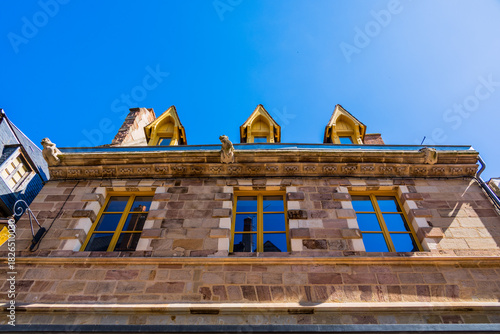 Fototapeta Naklejka Na Ścianę i Meble -  Dans les rues de Moulins sur Allier en France