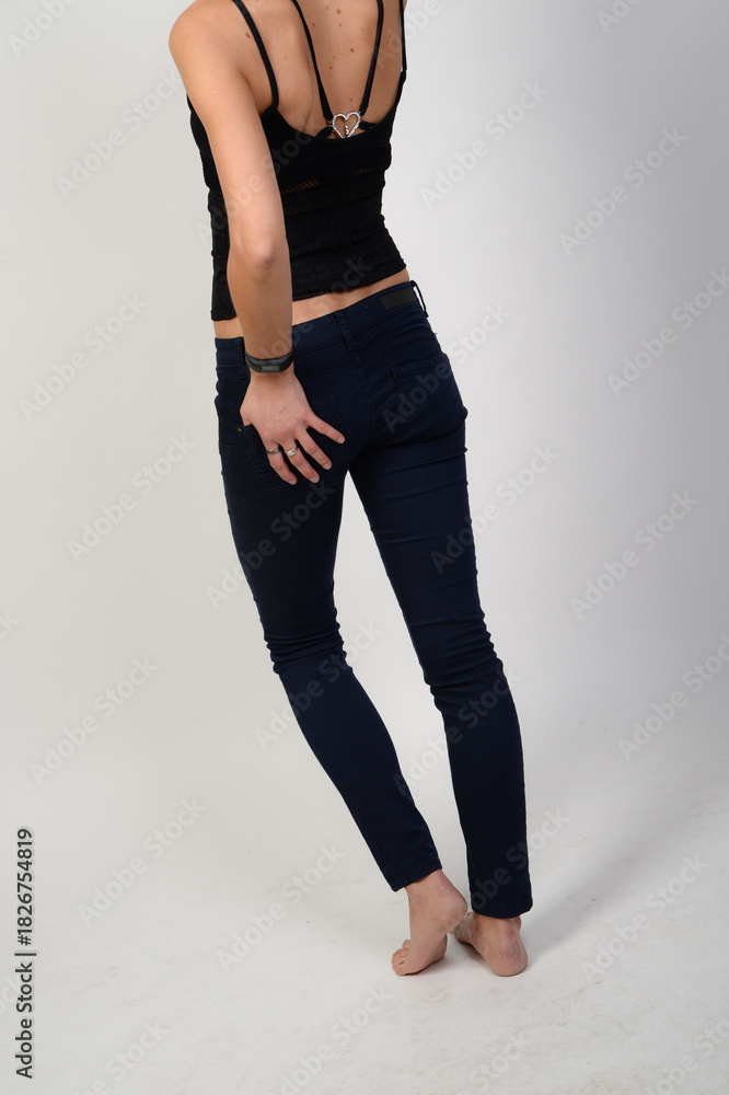 Naklejka premium girl, unterwäsche, lingiere, nylon, dünn, model, female, bikini, slip, bh, sexy, lowkey, schatten, erotisch, body, taille, po, torso, hände, arm, magersucht, frau, schönheit, gestalten, leitbild, blac