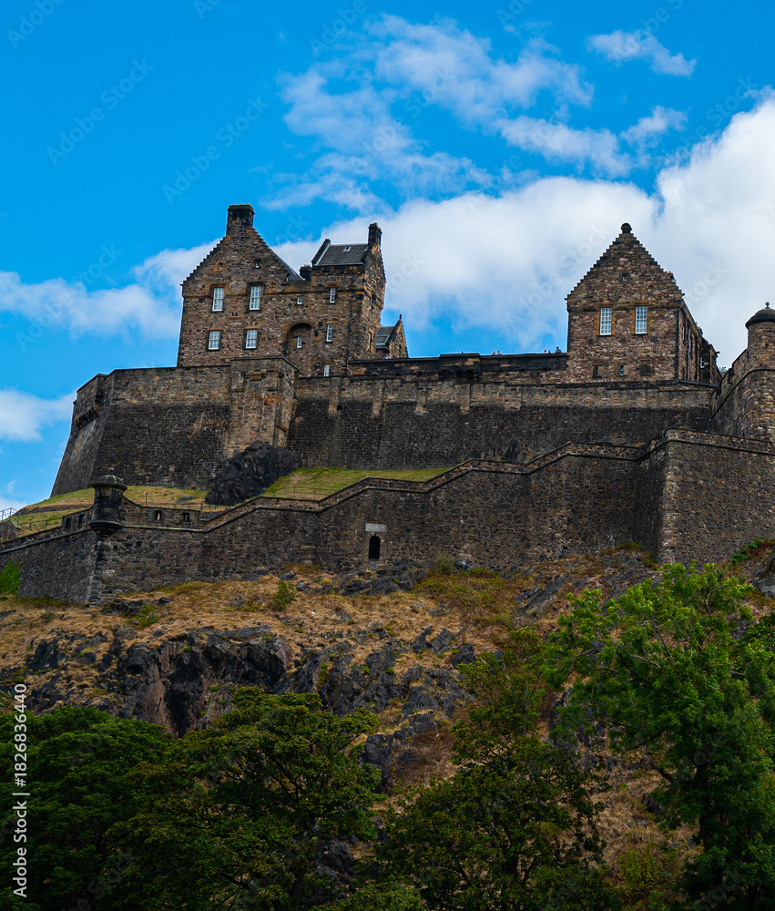 Fototapeta premium Edinburgh Castle in Scotland