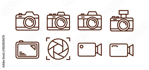 Collection of photography and camera icons. Icons depicting photography, images, photo galleries, and cameras. Diaphragm icon. Image, photo gallery vector illustration.