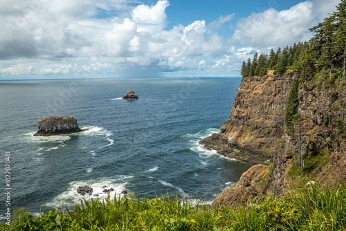 Cape Meares' stunning ocean cliffs
