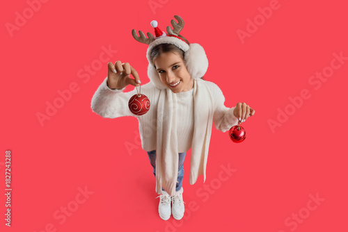 Teenage girl with Christmas...