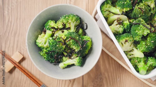 ブロッコリーと塩昆布のナムル