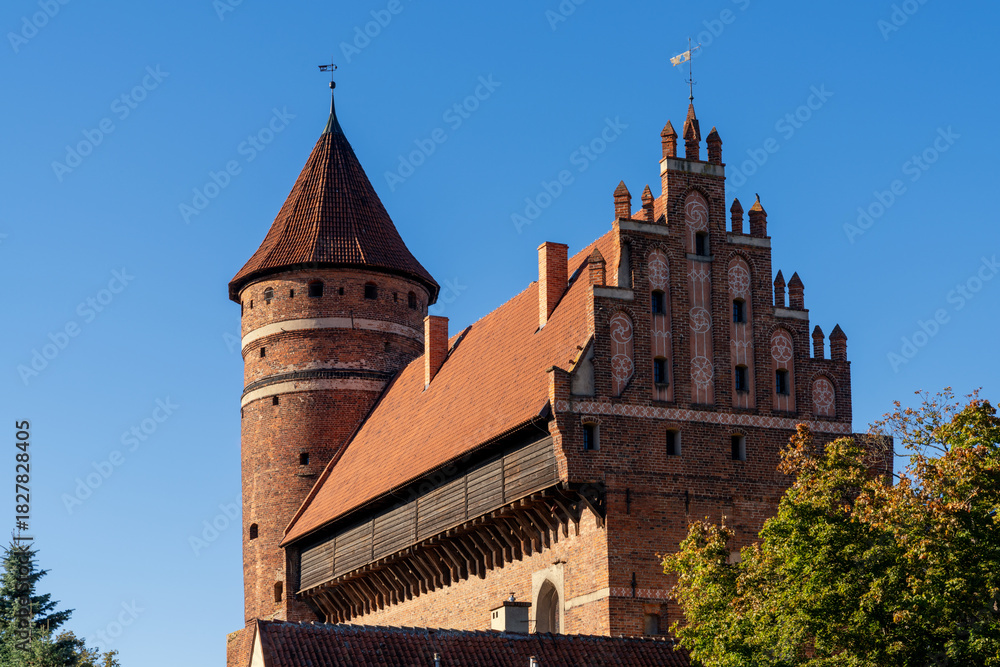 Fototapeta premium view of the medieval Olsztyn Castle in the historic city centre of Olsztyn