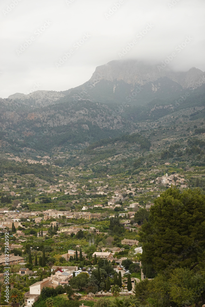 Obraz premium The panorama of Soller from Ses Tres Creus, Mallorca, Spain