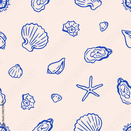 Seashell pattern. Seamless marine design with sea shells, repeating print. Ocean beach, summer holiday starfish, scallop, oyster, background, doodle retro texture. Linear vector illustration