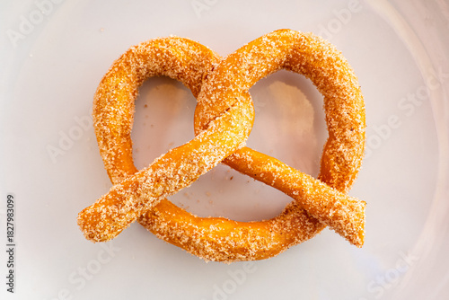 sugared pretzel