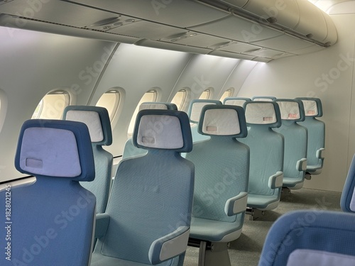 sièges avion plusieurs rangées