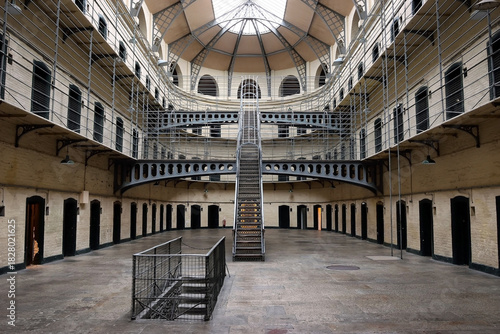 Canvas Print The inner courtyard of the historic Kilmainham Gaol prison (Dublin, Ireland, Europe)