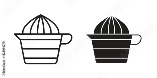 Juicer squeezer icon line illustration background. icon concept vector