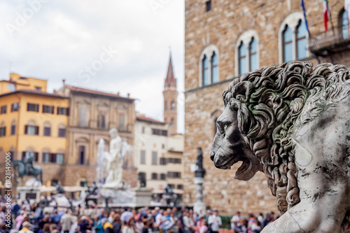 fountain of neptune in florence