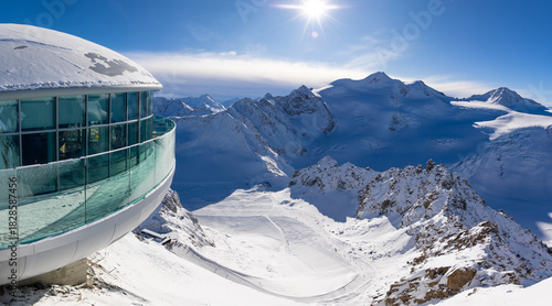 Panorama an der Bergstation der Wildspitzbahn, Pitztal, Österreich